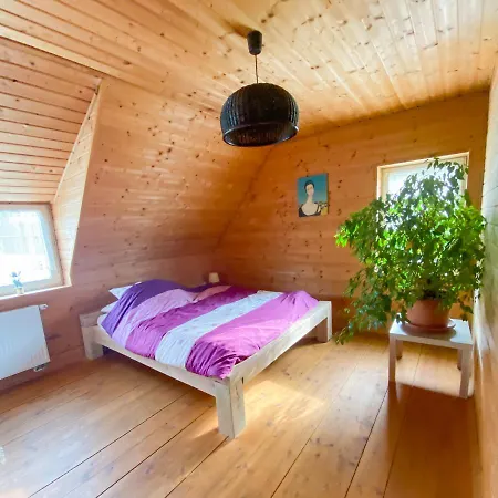 - Basen, Sauna, Balia, Jacuzzi, Dom Caloroczny W Szymbarku Szymbark (Pomerania)