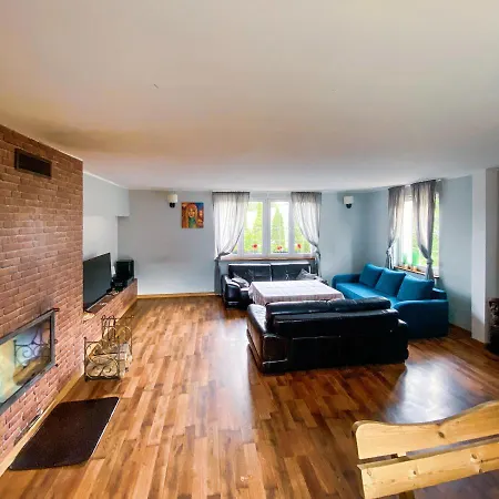 - Basen, Sauna, Balia, Jacuzzi, Dom Caloroczny W Szymbarku Villa Szymbark (Pomerania)