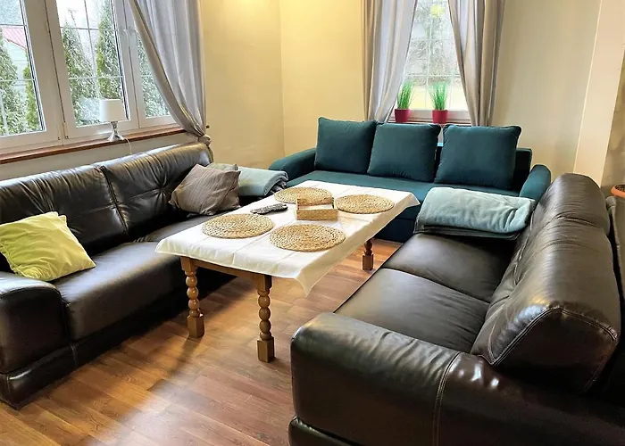 Villa - Basen, Sauna, Balia, Jacuzzi, Dom Caloroczny W Szymbarku Szymbark (Pomerania)